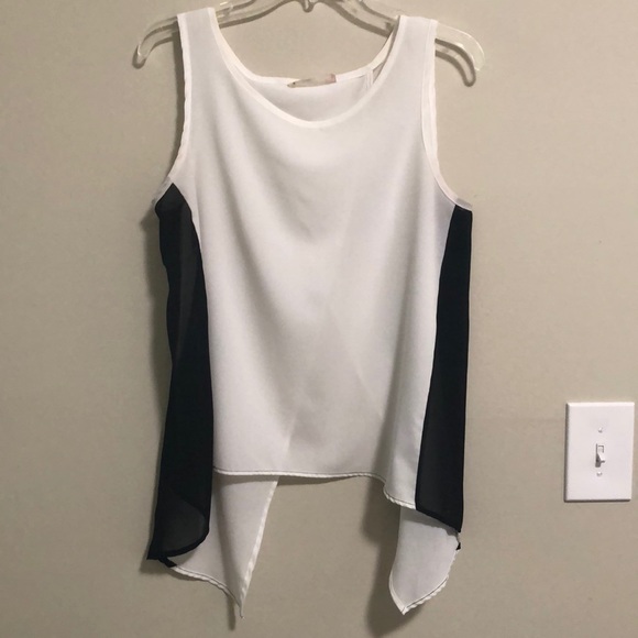 Sweet Claire Tops - Sexy Sweet Claire Sleeveless top EUC